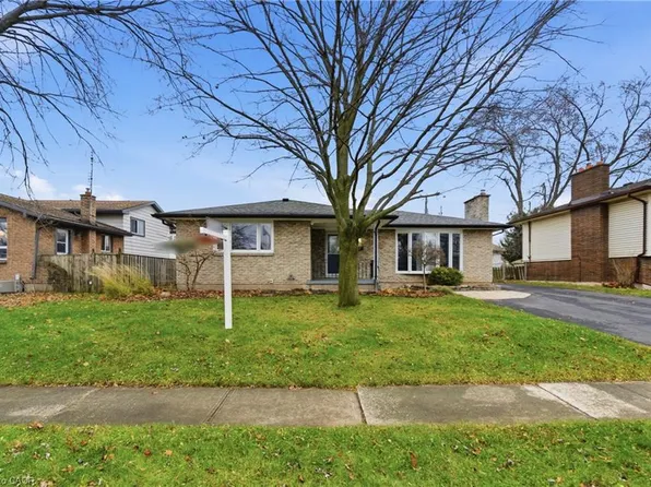 22 Colonial St, Welland, ON L3C 5W5