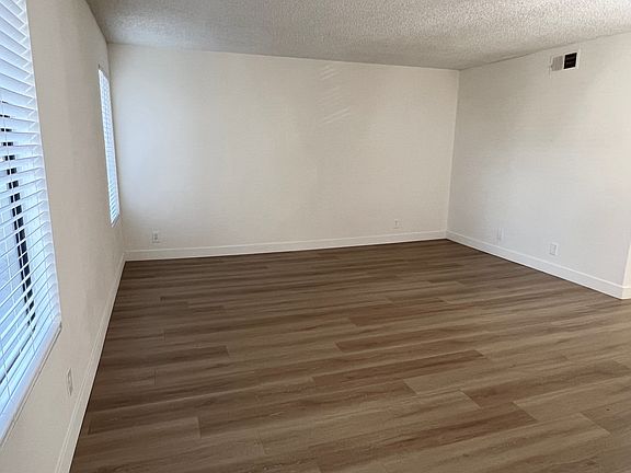 4th image of 6456 Hazeltine Ave APT 3