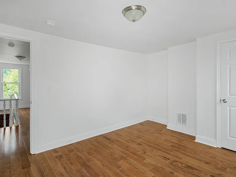 125 Ripka St — Photo 26