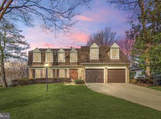 10150 Red Spruce Rd, Fairfax, VA 22032