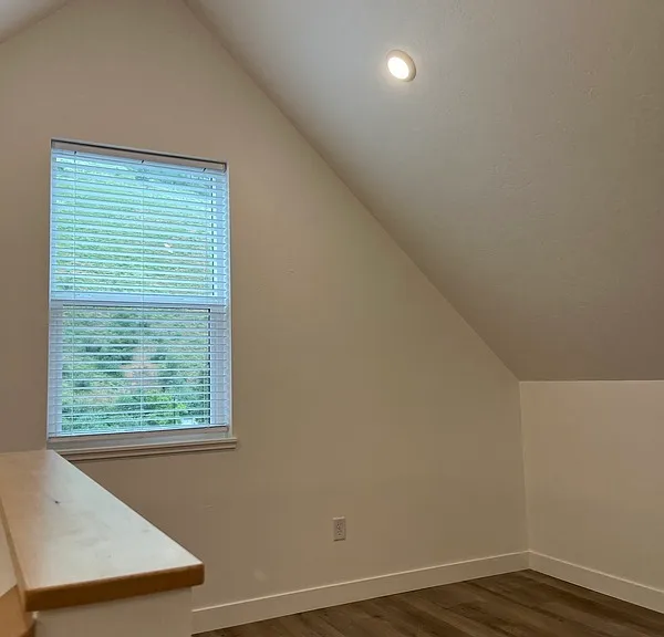 446 Michigan Ave #4 — Photo 13