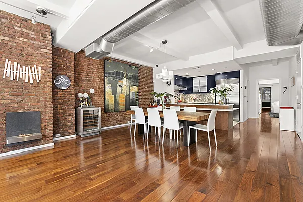 Rented by Compass | media 14