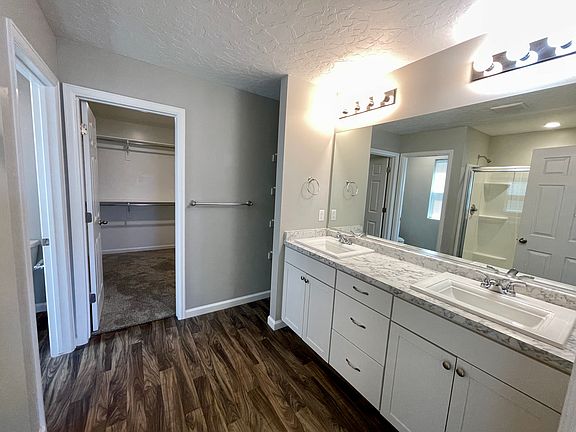 5th image of 15167 S Maradona Dr