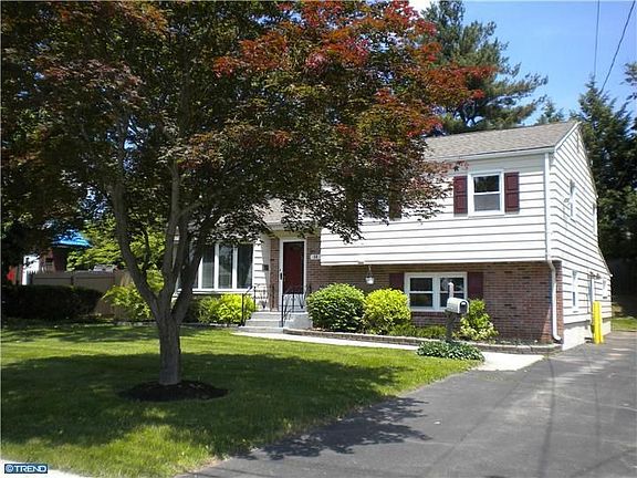 3rd image of 38 Shelton Ave