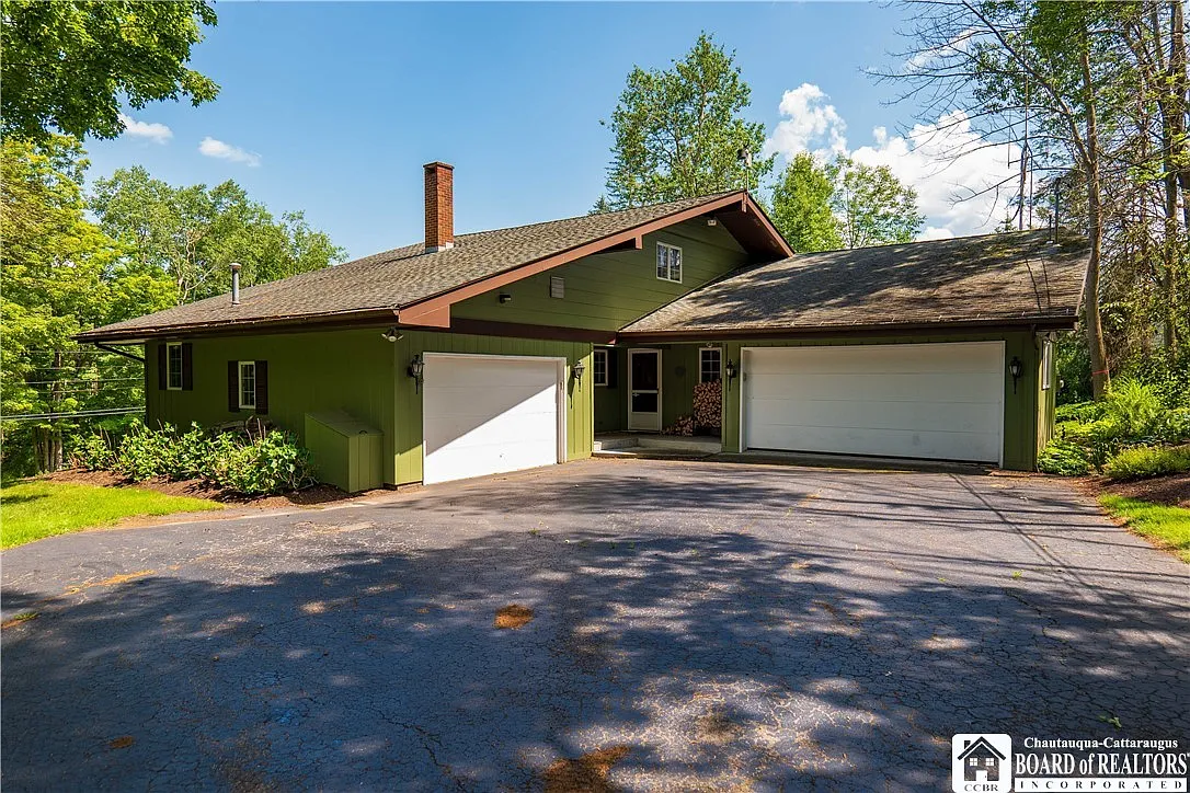 6007 Crestwood Rd photo 1