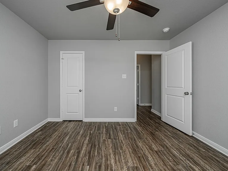 521 Fallbrook Dr — Photo 39