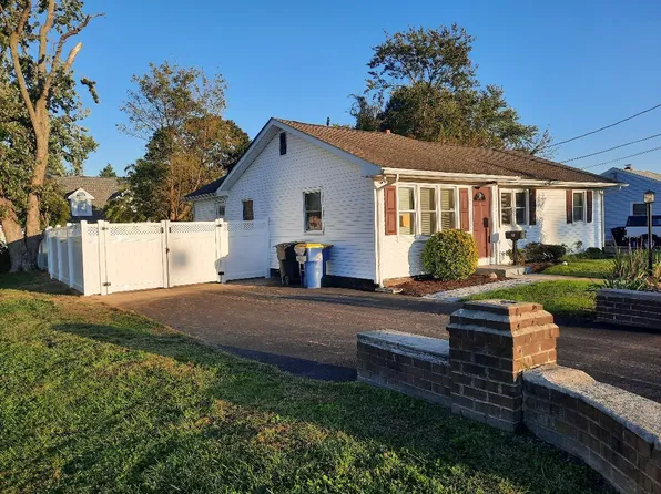 17 Gibbs Dr, Dover, DE 19904