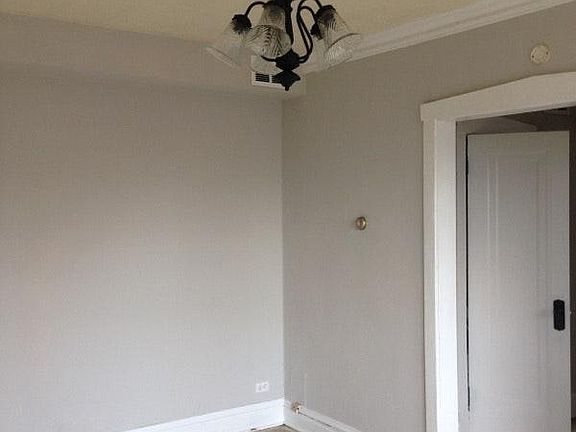 5th image of 5040 W 21st Pl APT 11