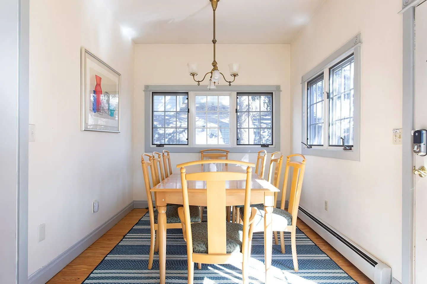 4 bed, 1865 sqft, $5,950 — Photo 1