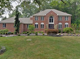 205 Stonehill Rd, Freehold, NJ 07728