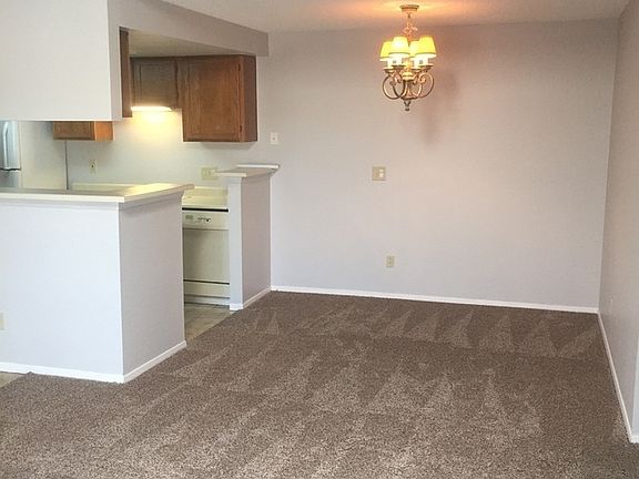 3rd image of 18023 E Ohio Ave APT 201