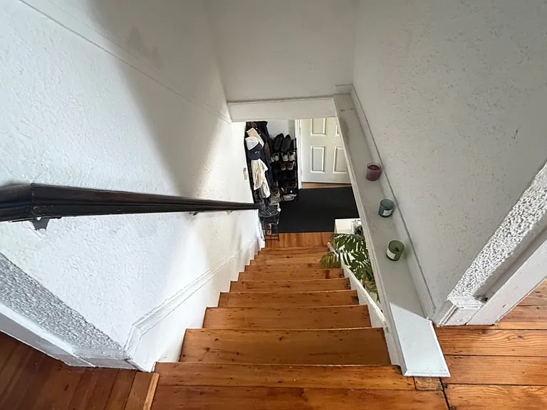 3158 Lincoln Ave #1L — Photo 3