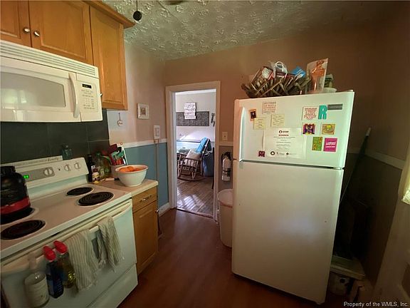3rd image of 224 Virginia Ave