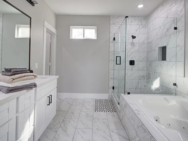 9305 Tower St — Photo 35