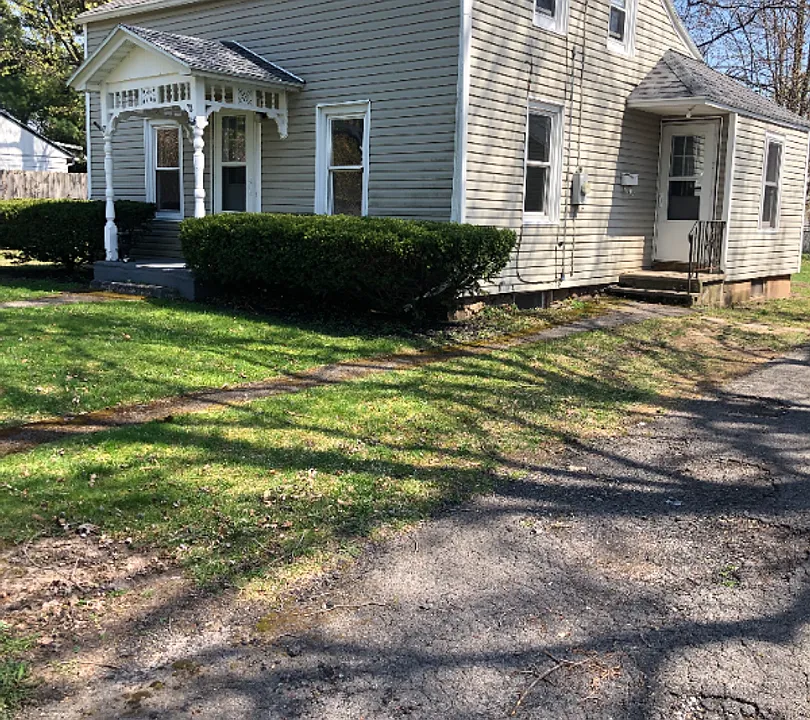206 Balsam St