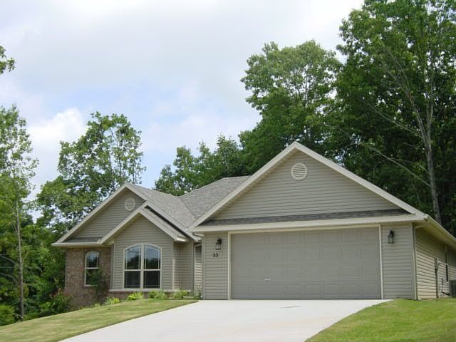 1st image of 33 Metfield Dr