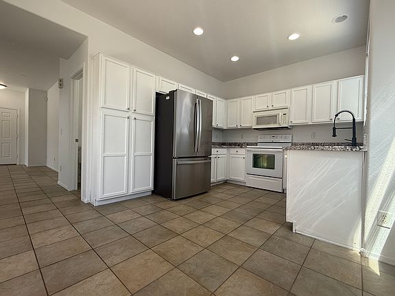5th image of 1886 E Don Carlos Ave Unit 125