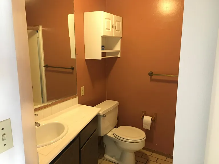 2342 Hilgard Ave — Photo 10