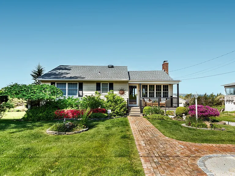 47 Cliff Dr — Photo 2