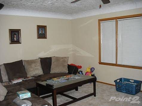 Stuber 725 Dale St SW Hutchinson LR