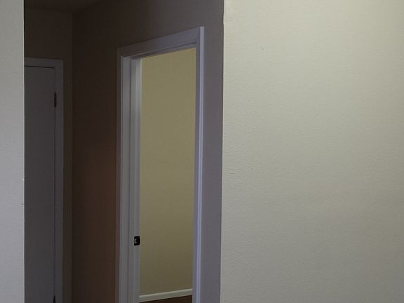 4th image of 1010 Rockmoor Ste 401