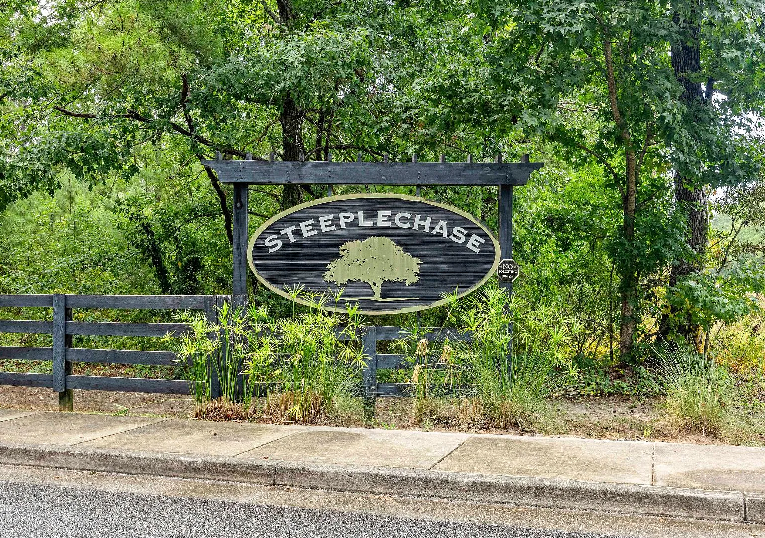 442 Thoroughbred Dr — Photo 3