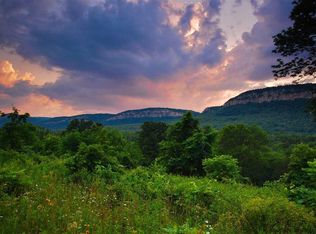 Hasbrouck Rd, Gardiner, NY 12561