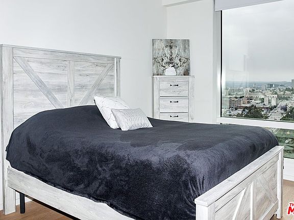 5th image of 877 S Francisco St #1502