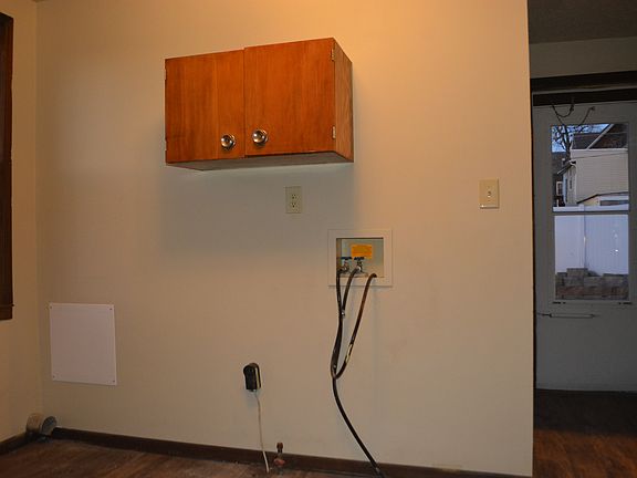5th image of 1403 W 4th St