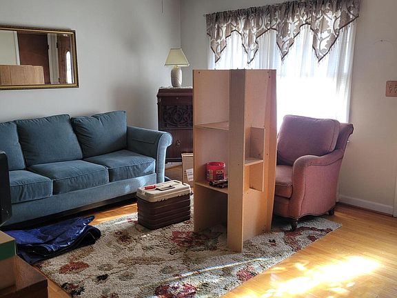 2nd image of 1617 Mason St