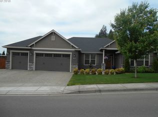 722 Mountaingate Dr, Springfield, OR 97478