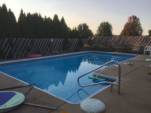 3rd image of 6575 Schilling Ave