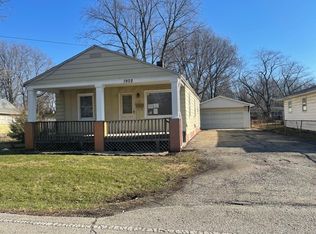 1902 N 29th St, Decatur, IL 62526