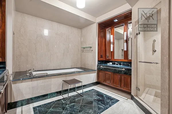 Rented by New York Residence | media 22