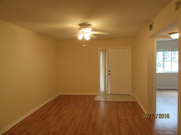 3rd image of 2931 SE 13th Ave Unit 104