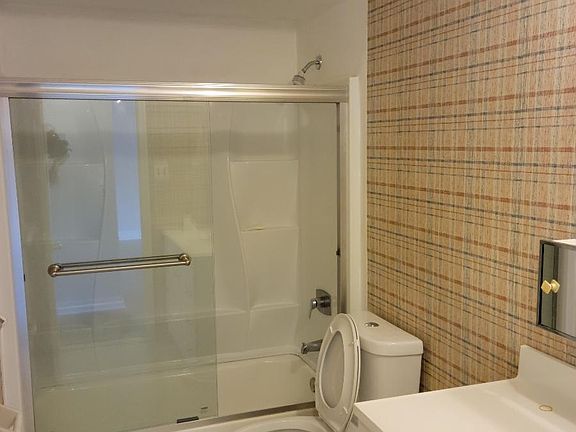 Full bath