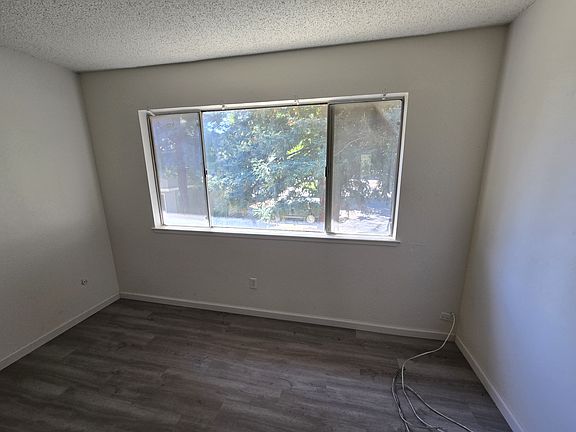 4th image of 5963 Bamford Dr