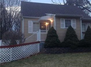 94 Grassy Pond Dr, Smithtown, NY 11787