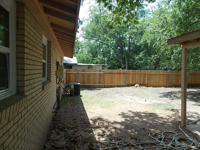 6512 Linda Ln — Photo 12