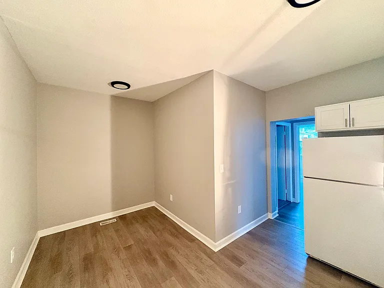 30 Elmgrove Ave #2 — Photo 5