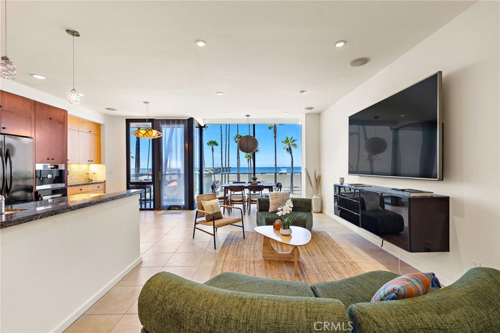 3009 Ocean Front Walk, Venice, CA - View 5