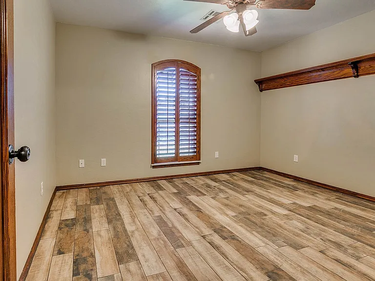 10811 Blue Sky Dr — Photo 36