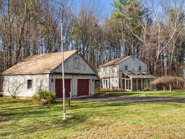 25 Frying Pan Lane, Stratham, NH 03885