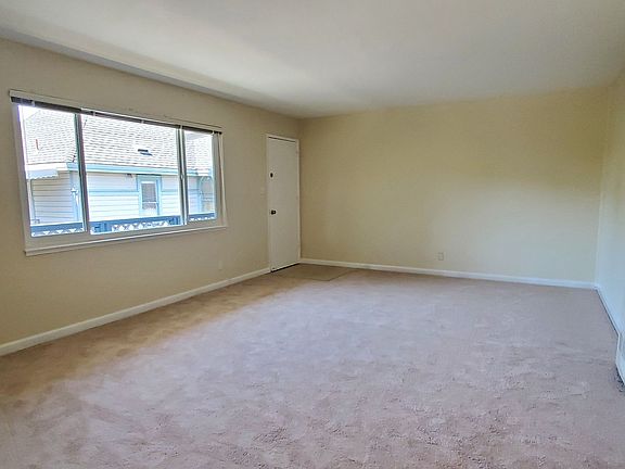 3rd image of 357 S 4th St #13