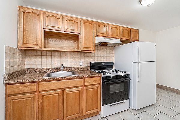 1st image of 21-36 Steinway St #1E