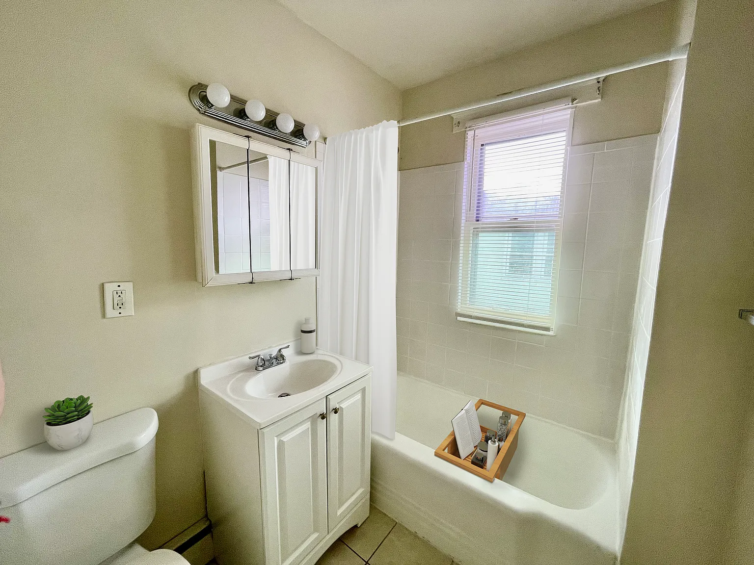 1 bed, 650 sqft, $985 — Photo 3