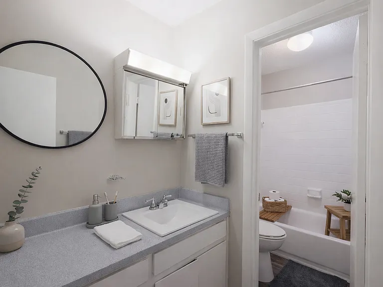 Hampton Hall | Comfort, Convenience, & Community All In One — Photo 38