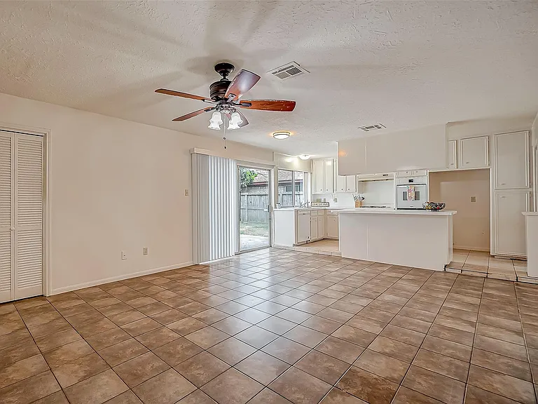 10607 Silkwood Dr — Photo 15