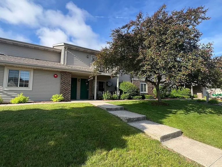 235 Humar St — Photo 2