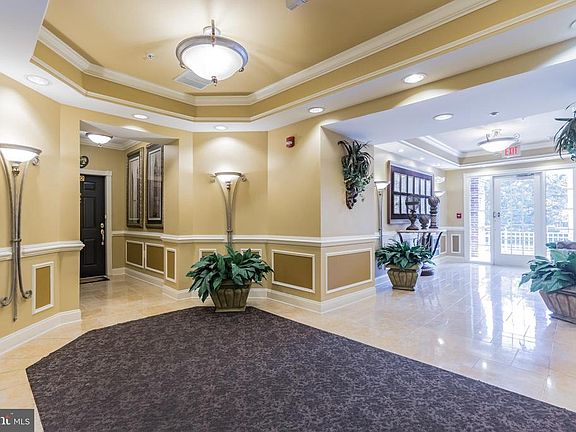 4th image of 305 Redland Blvd APT 204